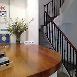 Vehi Ξενοδοχείο 2*