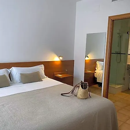 Vehí Hotel 2*