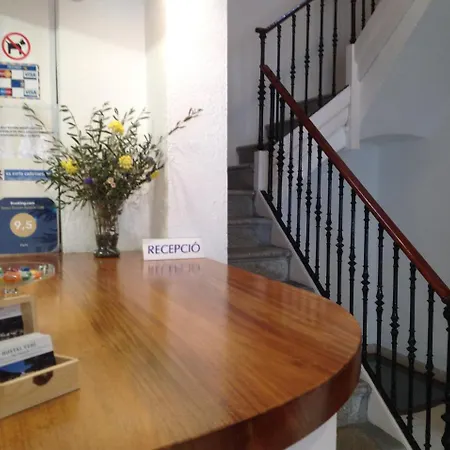 Vehí Hotel 2*