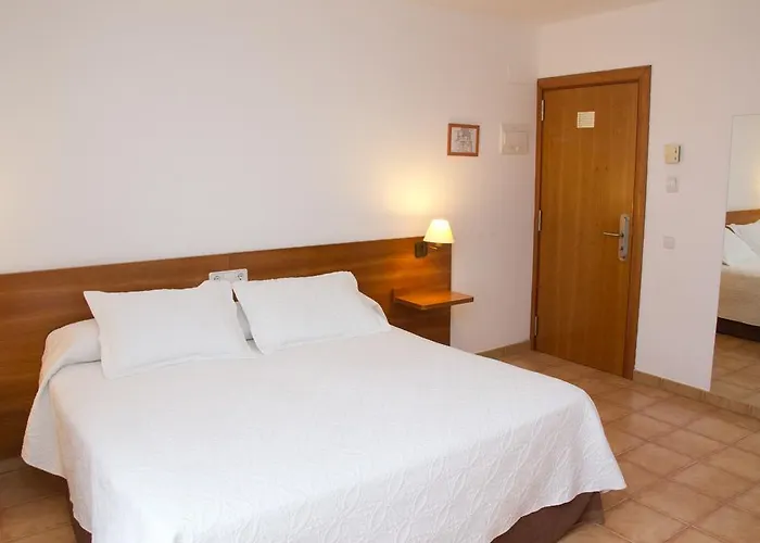 Vehi 2* Cadaqués